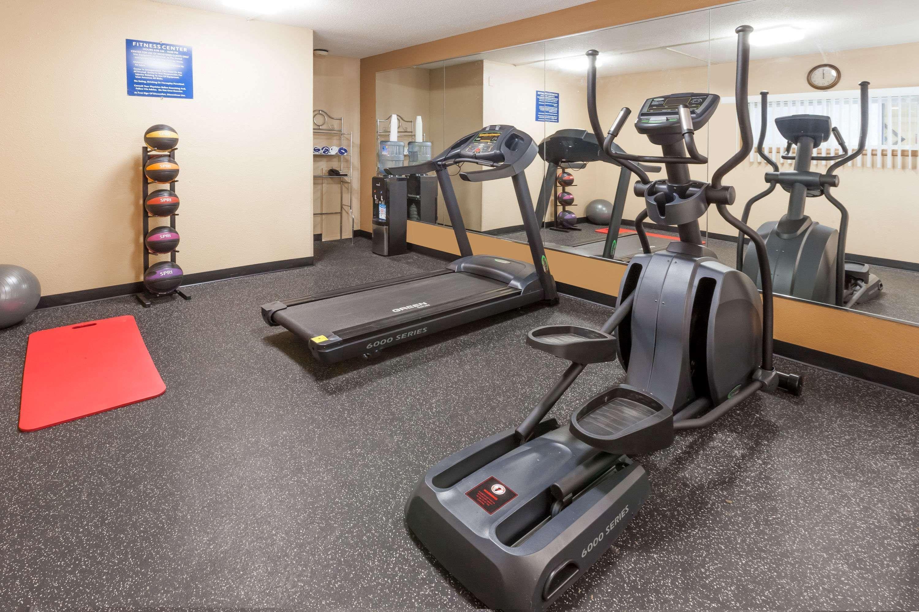 Days Inn By Wyndham Kent - Akron Esterno foto