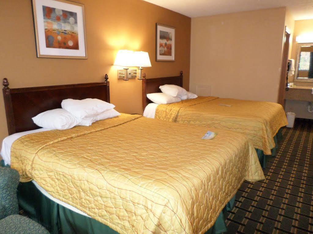 Days Inn By Wyndham Kent - Akron Esterno foto