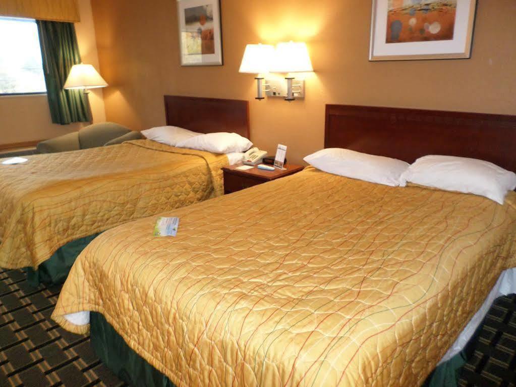 Days Inn By Wyndham Kent - Akron Esterno foto