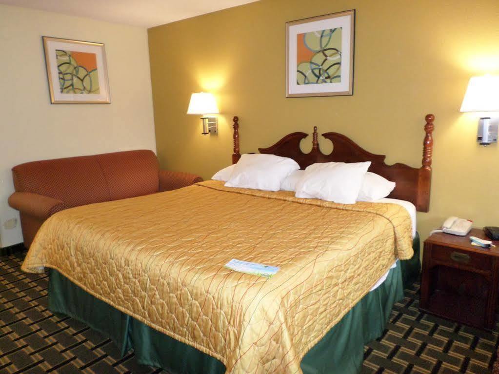 Days Inn By Wyndham Kent - Akron Esterno foto