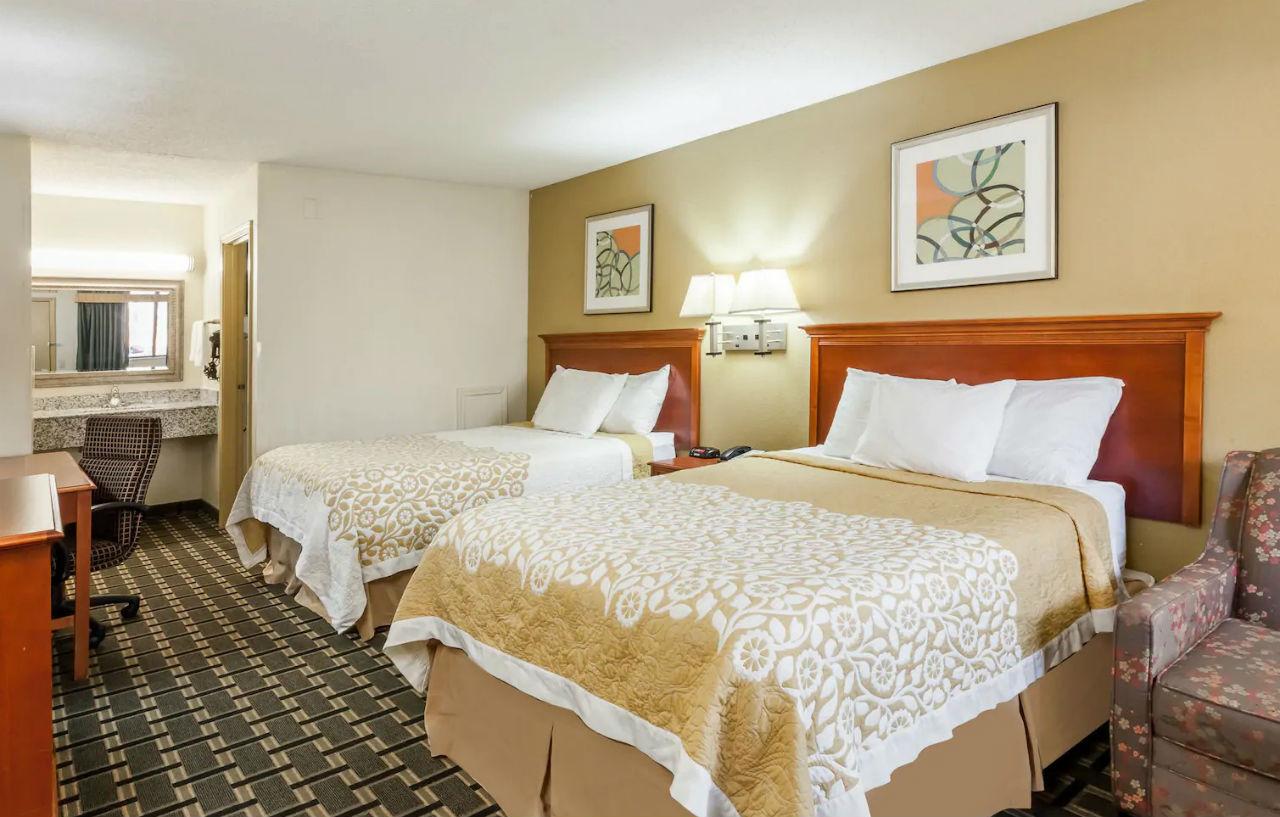 Days Inn By Wyndham Kent - Akron Esterno foto